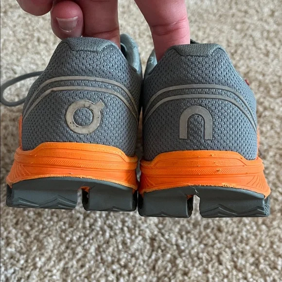 On Running Shoes - Picture 7 of 7